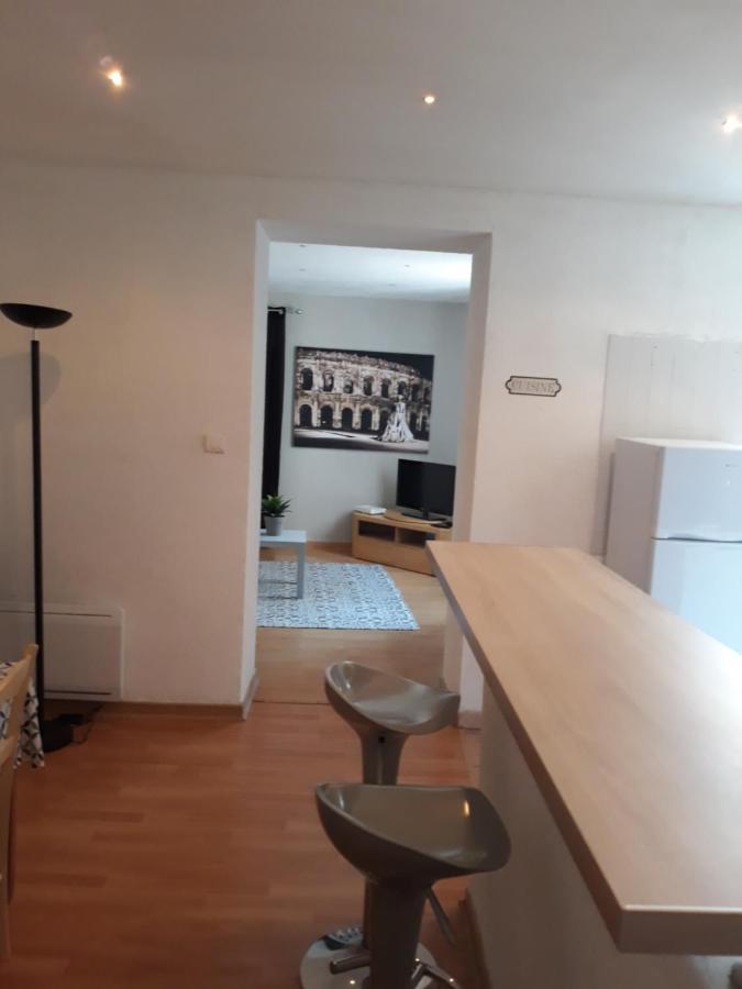5 Minutes Des Arenes, Parking Gratuit, 6 Couchages Nimes Exterior photo